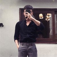 Ngồi ở dưới gốc dừa