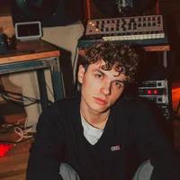 So Easy ROMANTIK. Remix