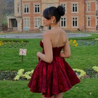 Jur cu mâna pe icoană