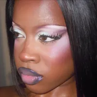 busy doin hot girl ish