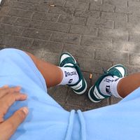 egy_gyerek_aki_focizik