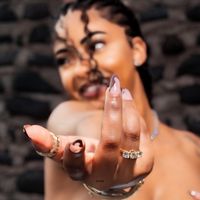 veronikahusseinyazback