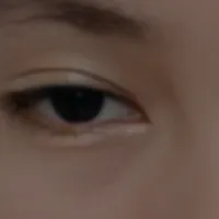 girls like me dont cry